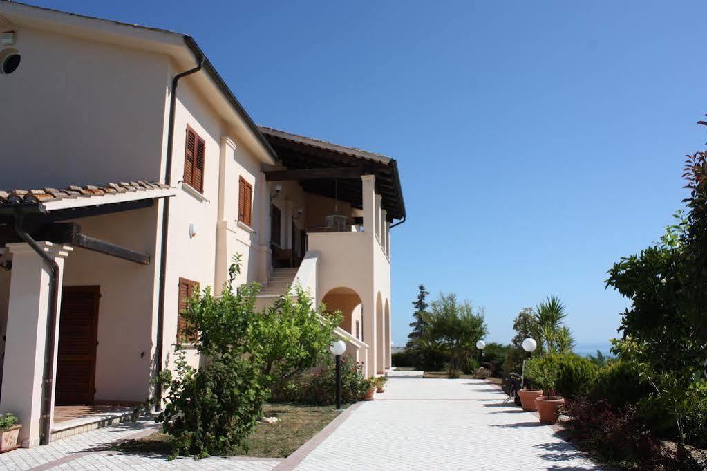 B&B Villa Floriana Tortoreto Exterior foto